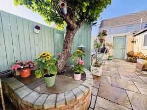 Photo 19- click for photo gallery